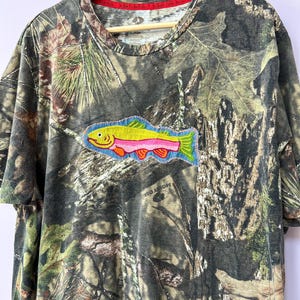 Camo Trout Chain Stitch Short Sleeve Tee XL