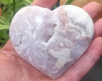 Rosa Amethyst-Herz: Druzy Blumenachat-Schnitzerei, 196g
