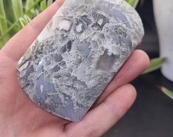 XL Moosachat Handschmeichler: Blauer Chalcedon Kristall Geschenk