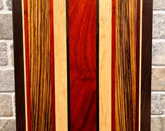 Beautiful Cutting Board, Cheese Board, Charcuterie Board -- FREE SHIPPING -- Ready to Ship