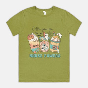 Kaffee gibt mir Krankenschwester Powers T-Shirt.