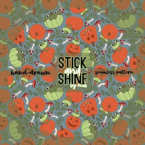 Può includere: Motivo senza cuciture con zucche arancioni, zucche verdi con facce di rana, funghi rossi e rametti di foglie su sfondo verde acqua. È incluso anche il testo "STICK and SHINE by met" e "motivo senza cuciture disegnato a mano".