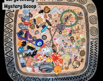 Gran colección misteriosa de artículos de brujería: cristales, tarot, cuervo, caja de curiosidades, baratijas para festivales renacentistas, joyería de cristal, brujería.