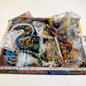 Caixa Misteriosa de Joias Grande - Conjunto de Pulseiras de Cristal, Sacola Surpresa de Colares, Acessórios de Bruxaria, Presente Espiritual para Ela