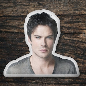 Ian Somerhalder almohada con forma personalizada, idea de regalo de almohada de forma personalizada, regalo para los fanáticos de la película Wake, diseño de idea de regalo de almohada personalizada genial