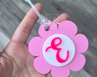 Personalized Acrylic Flower Keychain: Custom Initial Tag