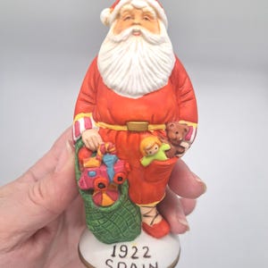 Vintage Hand Painted Porcelain Santa Figurine: 1922 Spain, Mercuries 1993