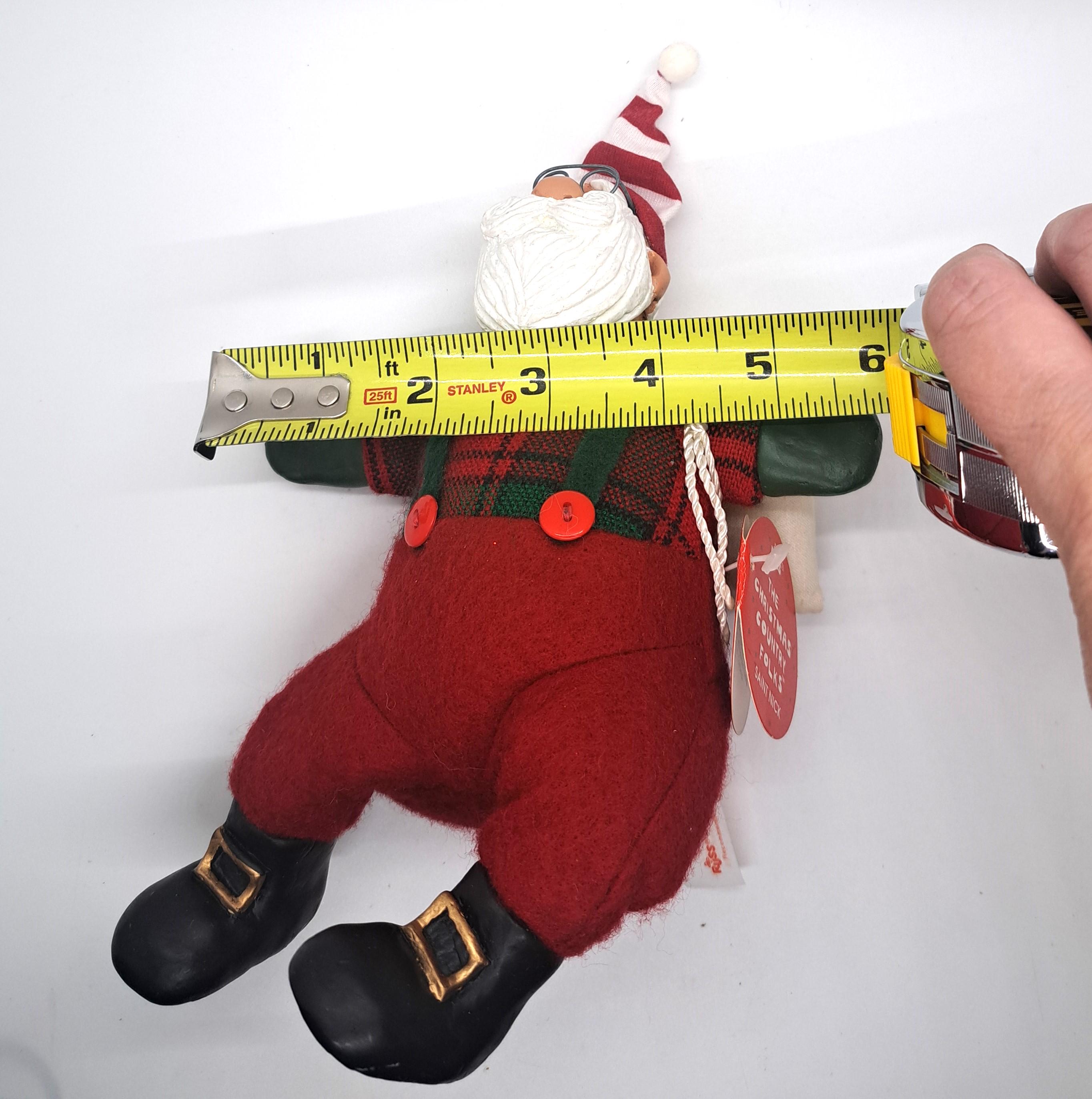 Santa Sitting Figurine Russ Berrie and Company Inc Oaklyn NJ