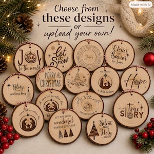 Peut inclure: Une collection d'ornements en bois ronds avec des motifs et du texte gravés au laser sur le thème de Noël. Chaque pièce comprend une ficelle rouge et blanche pour la suspension. Le texte inclut des phrases comme Joy to the world et Let it Snow.