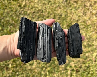 Medium Black Tourmaline Raw Crystal, Black Mineral Crystal Cluster Specimens, Rough Stone, Protection Crystal Stone for Home
