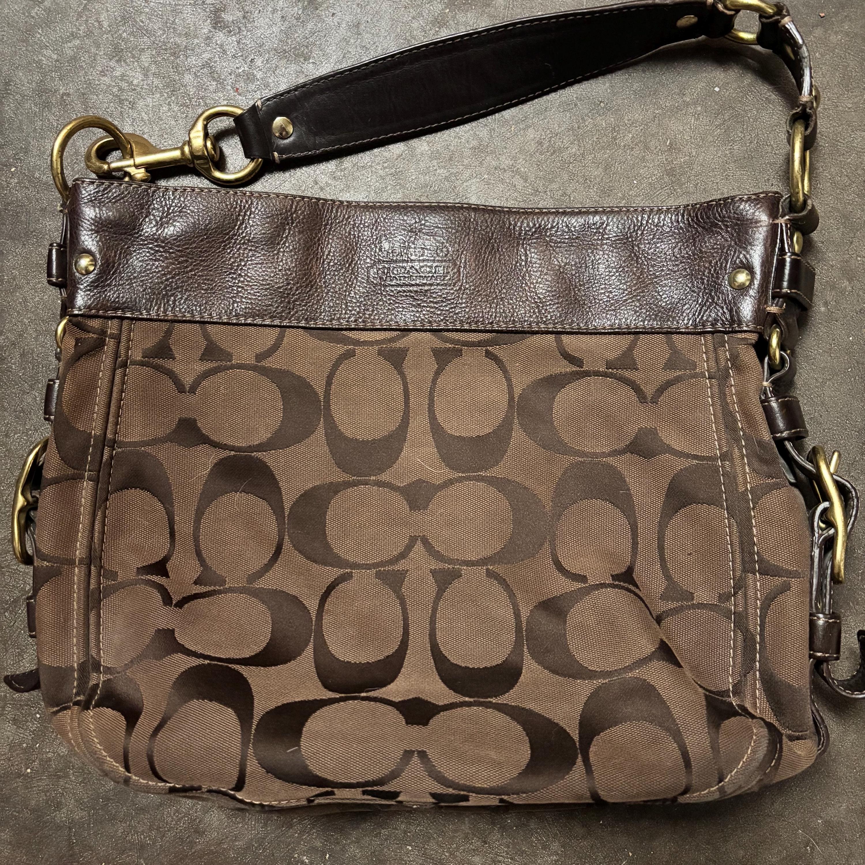 Authenticated Coach Tote/handbag, Zoe Signature Hobo, Almost Like