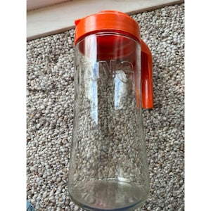 VTG 1960s–70s Tang Glass Pitcher with Bright Orange Lid (1 Quart)