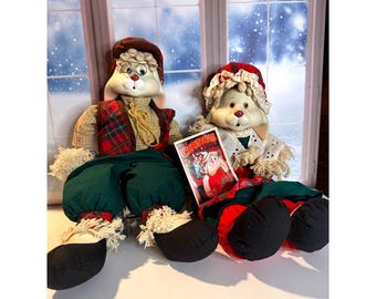 Vintage House of Lloyd Christmas Bunny Couple