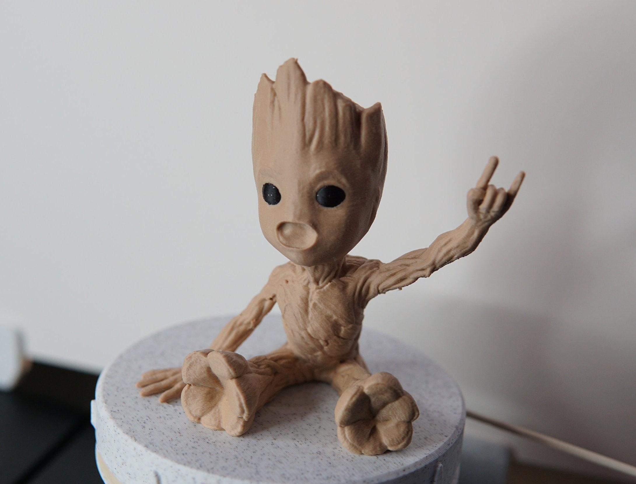 Figurine Groot - Support & Chargeur pour Manette et Smartphone- Cable Guys  - Label Emmaüs
