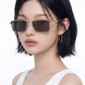 EyesOfPi gepolariseerde vierkante zonnebril goudkleurig metalen frame met rokerige gepolariseerde lenzen - minimalistische unisex brillen