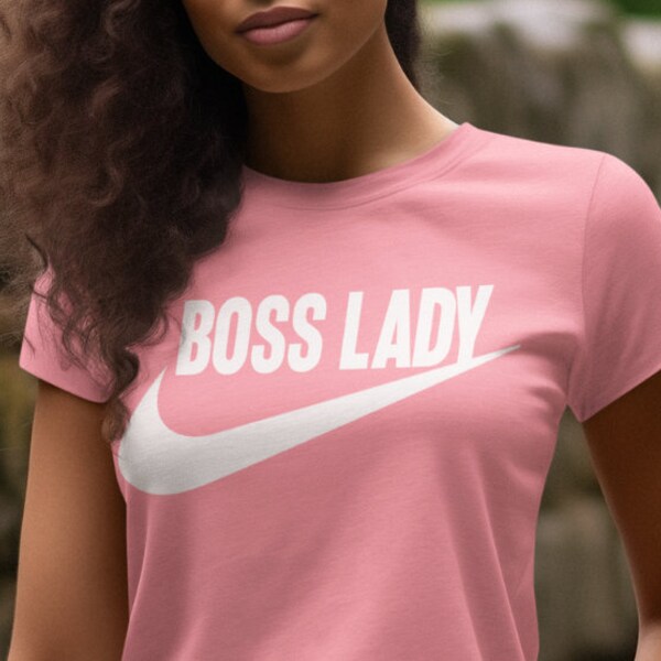 Boss Lady Shirt for women, Lady Boss Shirt, Women Shirt, Entrepreneur Shirt, Birthday Gift for Her, handmade gift for her, Woman Boss Shirt