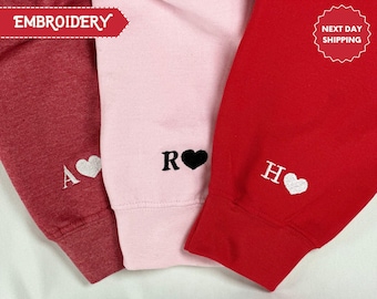 Custom Embroidered Initial Heart Sweatshirt, Personalized Initials Embroidery Hoodie, Matching Couples Outfit, Valentine's Day Gifts