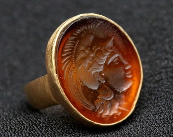 Unique Intaglio Glass Eros and Aphrodite Silver Ring - Timeless Mythology Elegant Design Classic Elegance Artisan Design Mythical Beauty