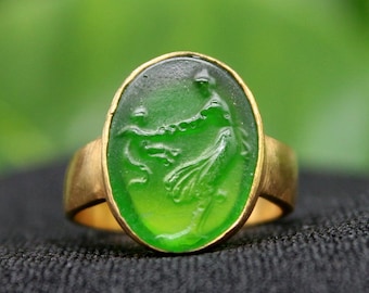 Intaglio Glass Cameo Aphrodite Silver Ring: A Symbol of Ancient Greek Beauty