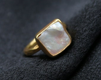 Freshwater Pearl Silver Ring: Handcrafted Jewelry, Gift for Her, Mother of Pearl, Rings for Women