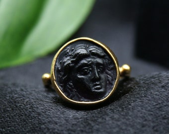 Venetian Glass Intaglio Medusa Silver Ring: The Perfect Handmade Gift for Her