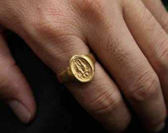 Eros and Aphrodite Silver Signet Ring: A Timeless Christmas Gift