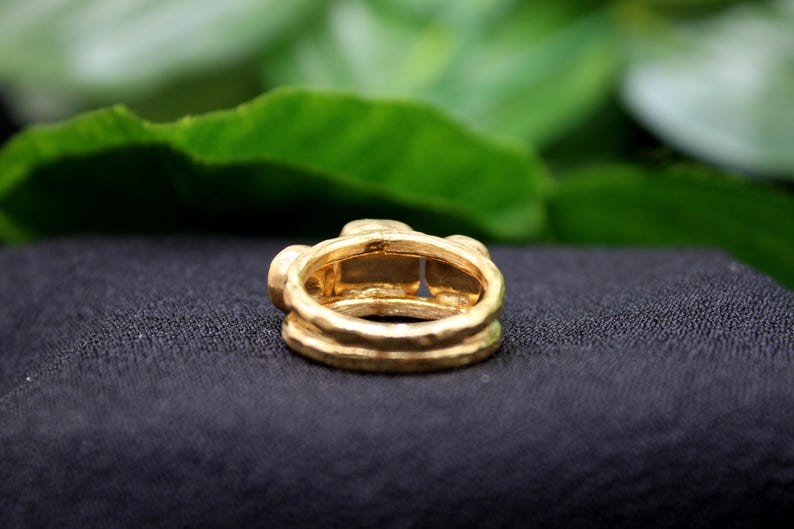 Raw Ruby and Raw Emerald Silver Ring: The Perfect Handmade Christmas Gift afbeelding 6
