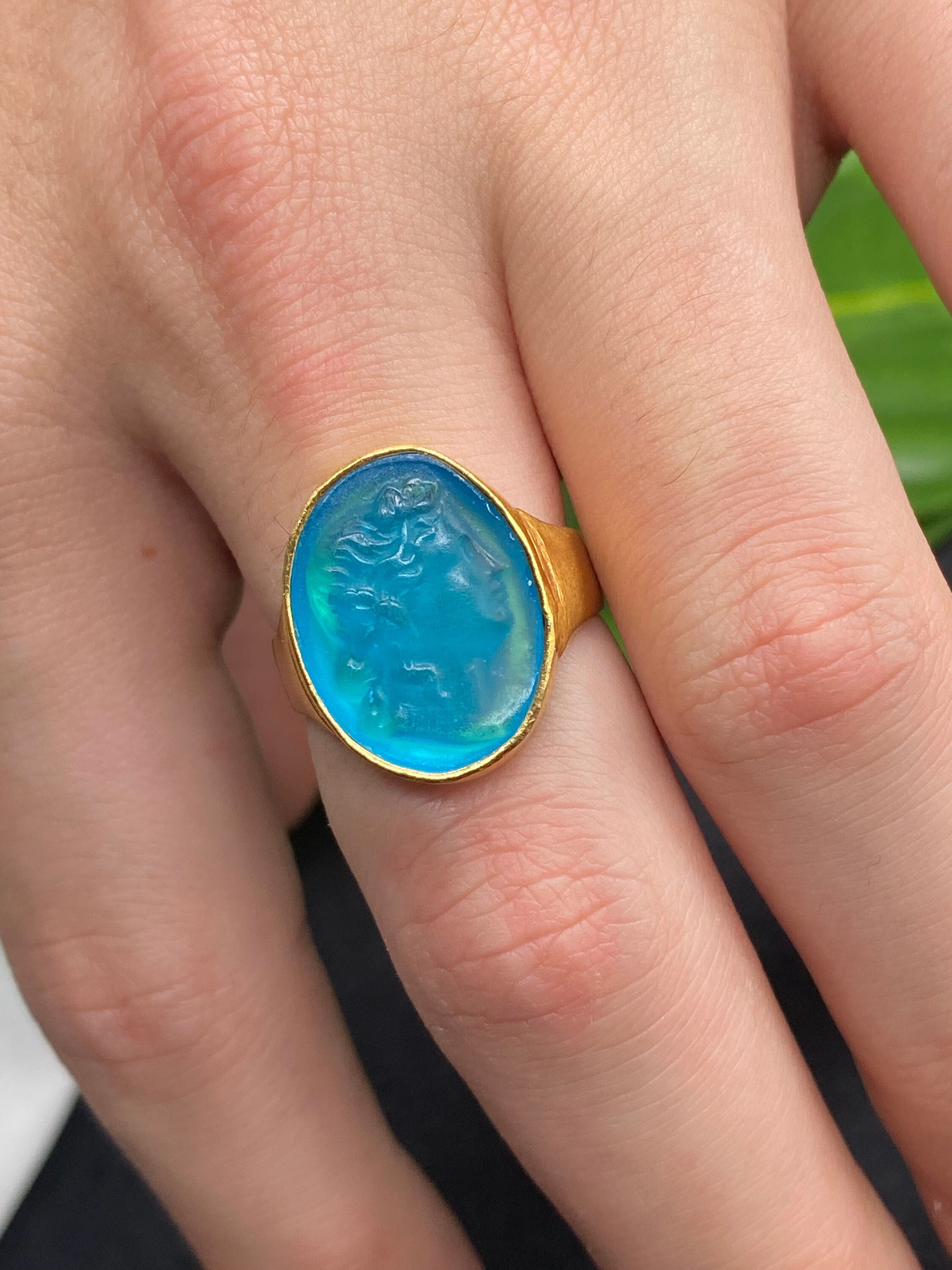 Anillo de plata con intaglio Apollo hecho a mano: elegancia clásica