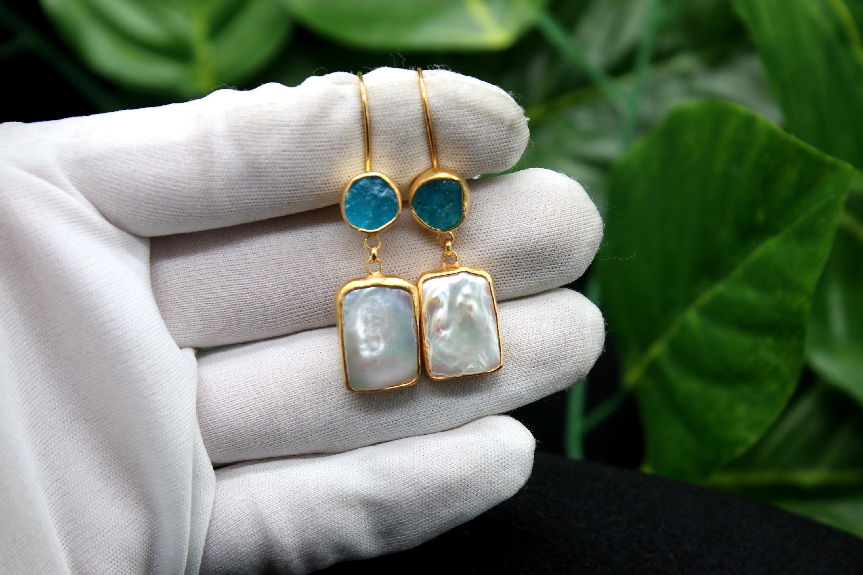 Raw Blue Apatite and Pearl Earrings, Handmade Silver Jewelry, Unique…