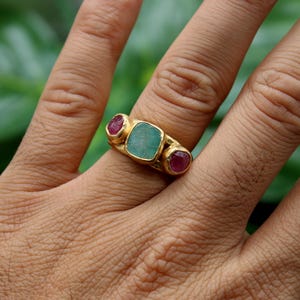 Raw Ruby and Raw Emerald Silver Ring: The Perfect Handmade Christmas Gift afbeelding 9