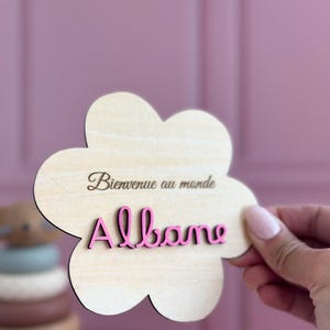 Annonce Naissance Personnalisée - bienvenue au monde et prénom du bébé en 3d et peint- carte en forme de fleur à emmener à la maternité