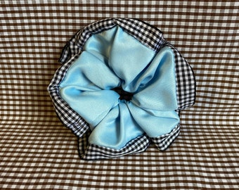 Scrunchie en satin luxueux, jolis accessoires pour cheveux, élastique pour cheveux faits à la main, cadeaux pour filles, scrunchies xxl surdimensionnés