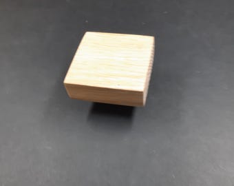 Handmade Square Oak Knobs: Stylish Furniture Hardware
