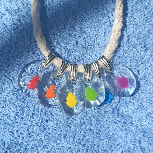 Collier breloques Arc en ciel