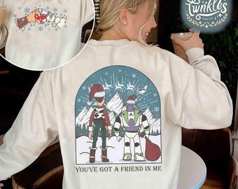 Camiseta retro de Toy Story con el mensaje "Tienes un amigo en mí", suéter navideño de Disney, camiseta navideña de Toy Story, camiseta navideña vintage de Disney a juego