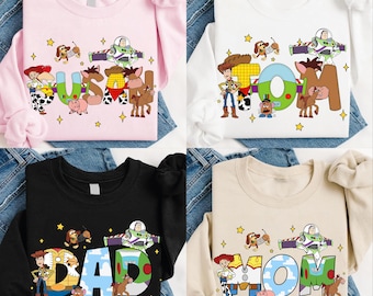 Camiseta de Toy Story con nombre personalizado y colores cómodos a juego para toda la familia, camiseta Disney para mamá y papá, regalo personalizado para viaje a Disneyland, camiseta de cumpleaños Disney