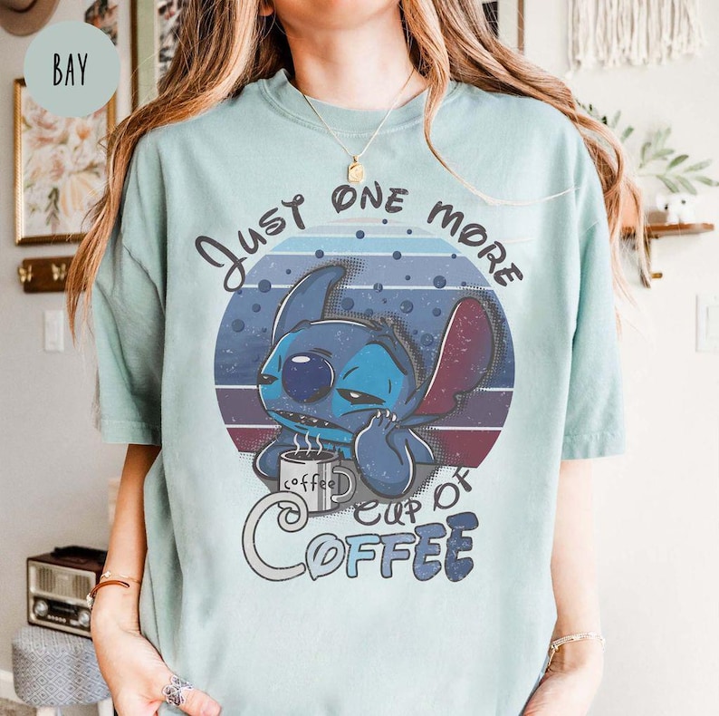 Koszulka Stitch, Just One More Cup Coffee, Koszulka Stitch And Lilo, Koszulka Disney, Stitch Disney, Koszulka Disney, Koszulka Stitch, Koszulki Disneyworld zdjęcie 4