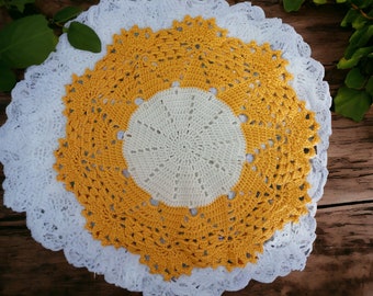 Napperon au crochet jaune et blanc de 34cm fait main