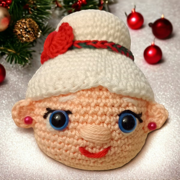 Boule de Noël la mère Noël au crochet