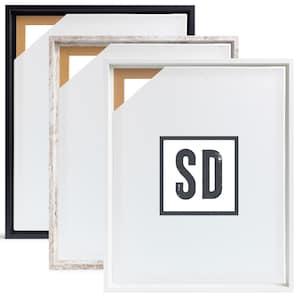 Könnte beinhalten: Drei Bilderrahmen in verschiedenen Stilen. Der Rahmen links ist schwarz, der mittlere Rahmen ist weiß mit einer abgenutzten Holzoptik und der Rahmen rechts ist weiß. Die Rahmen sind alle leer.