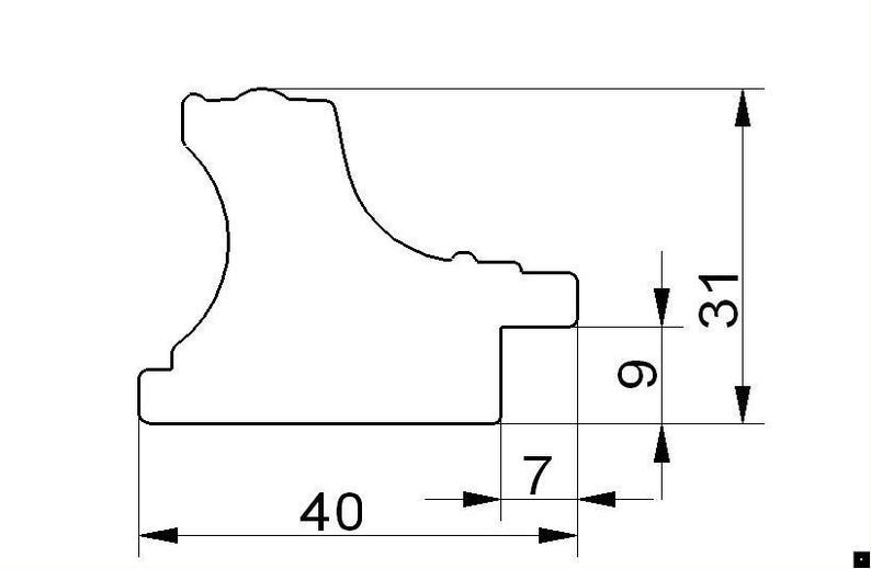 K&ouml;nnte beinhalten: Linienzeichnung eines Bilderrahmenprofils mit Ma&szlig;en in Zentimetern. Der Rahmen ist 101,6 cm breit, 78,7 cm hoch und 22,9 cm tief. Der Rahmen hat eine dekorative Kante.