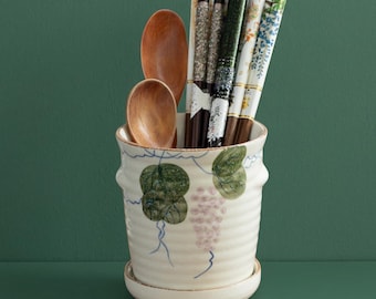 Japanse keramische keukengereihouder met dienblad | Aardewerkvaas van Mino Ware | Japandi keukendecor, kattenvaas, housewarmingcadeau