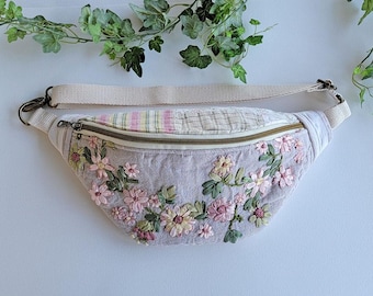 Vintage Grandmother's Garden Quilt Fanny Pack | Upcycled Crossbody Bag| Shabby chic fanny pack