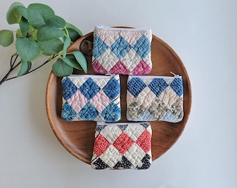 Vintage Quilted Zipper Pouch: Handmade Coin Bag