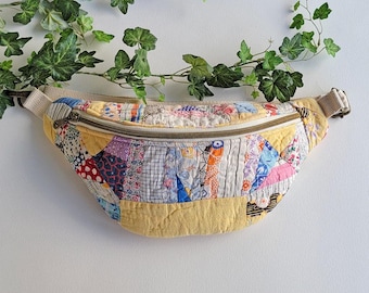 Vintage Quilted fanny pack |Quilt Fanny Pack|Quilt Purse|Quilt Bag|Quilt Sling Bag|Flower Purse|Quilt Flower| Crossbody Purse | Grandmother