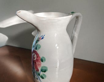Handpainted Deruta Pottery Pitcher: Italian Art Decor