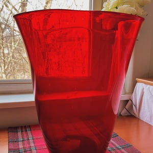 Very Rare Large Ruby Red Blenko Handkerchief Vase 404L