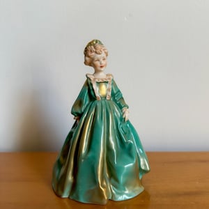 Vintage Royal Worcester Figurine: Grandmother&#39;s Dress | #3081