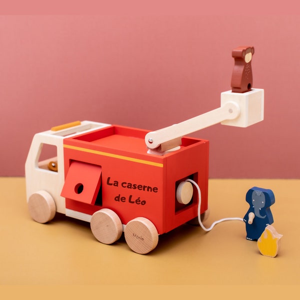 Camion de pompier en bois à personnaliser jouet enfant