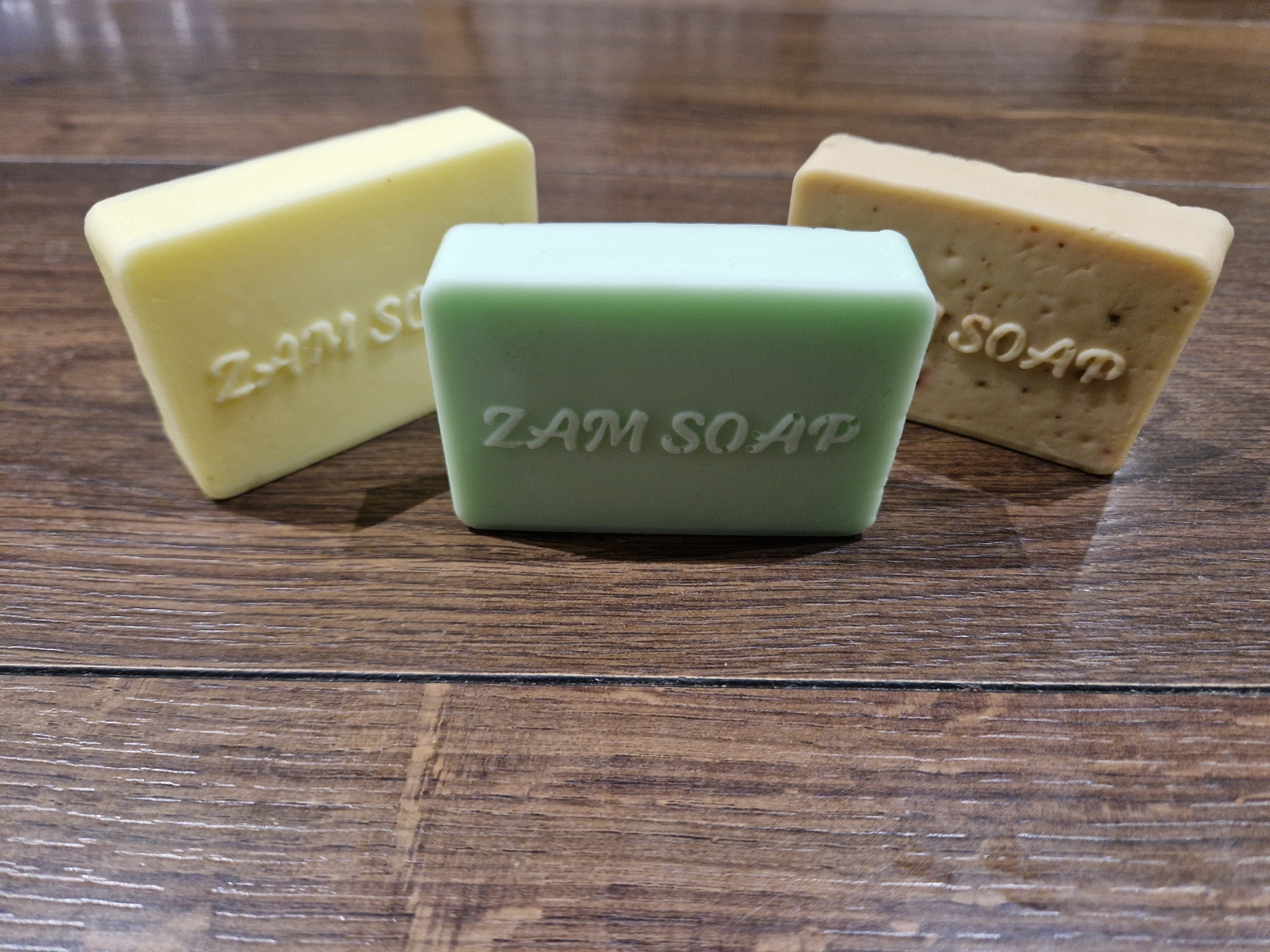 Call Money Llama Dinero Soap Bar With English/Spanish Prayer Card & Charm  To Attract Opportunities, Steady Workflow, Financial Freedom, Good Luck,  ETC. - Lazaro Brand Spiritual Store